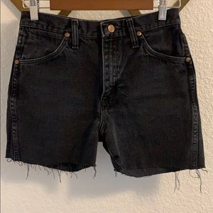 Vintage Wrangler Black Demin Mid-Rise Shorts